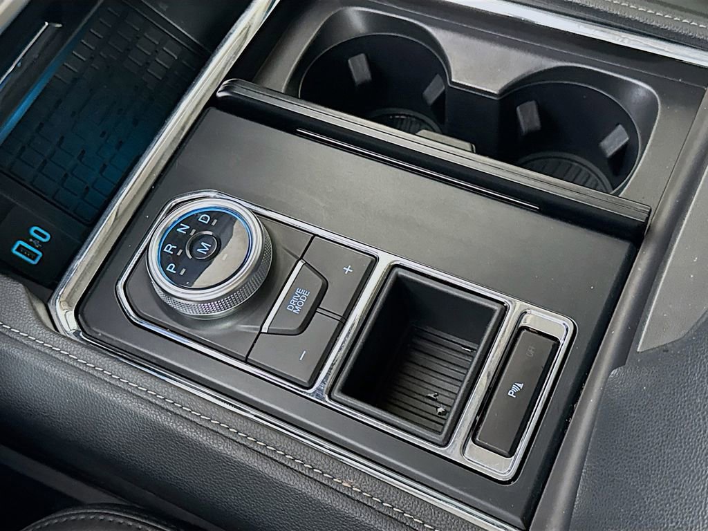 Used 2023 Ford Expedition Max XLT image 19