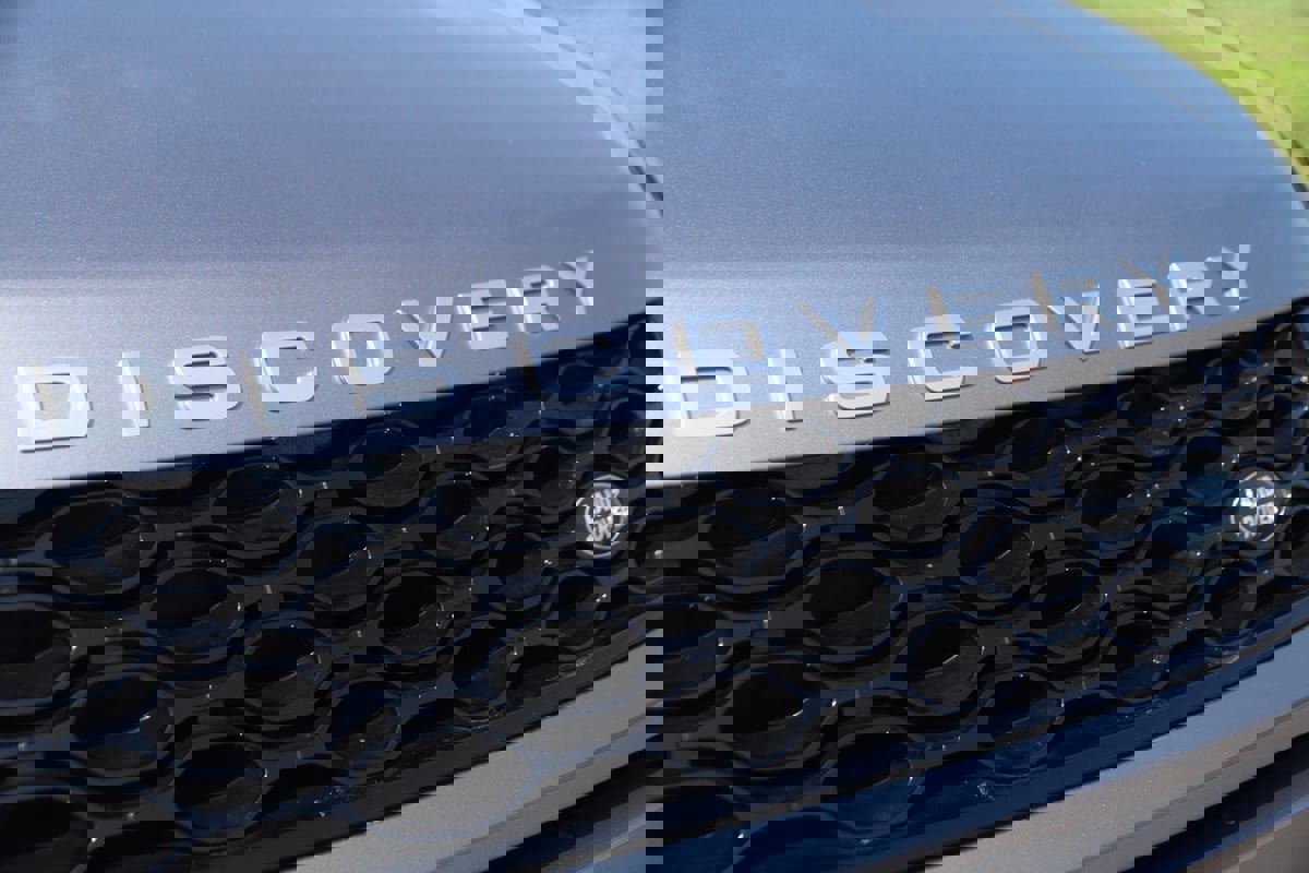 Used 2024 Land Rover Discovery Sport S image 20