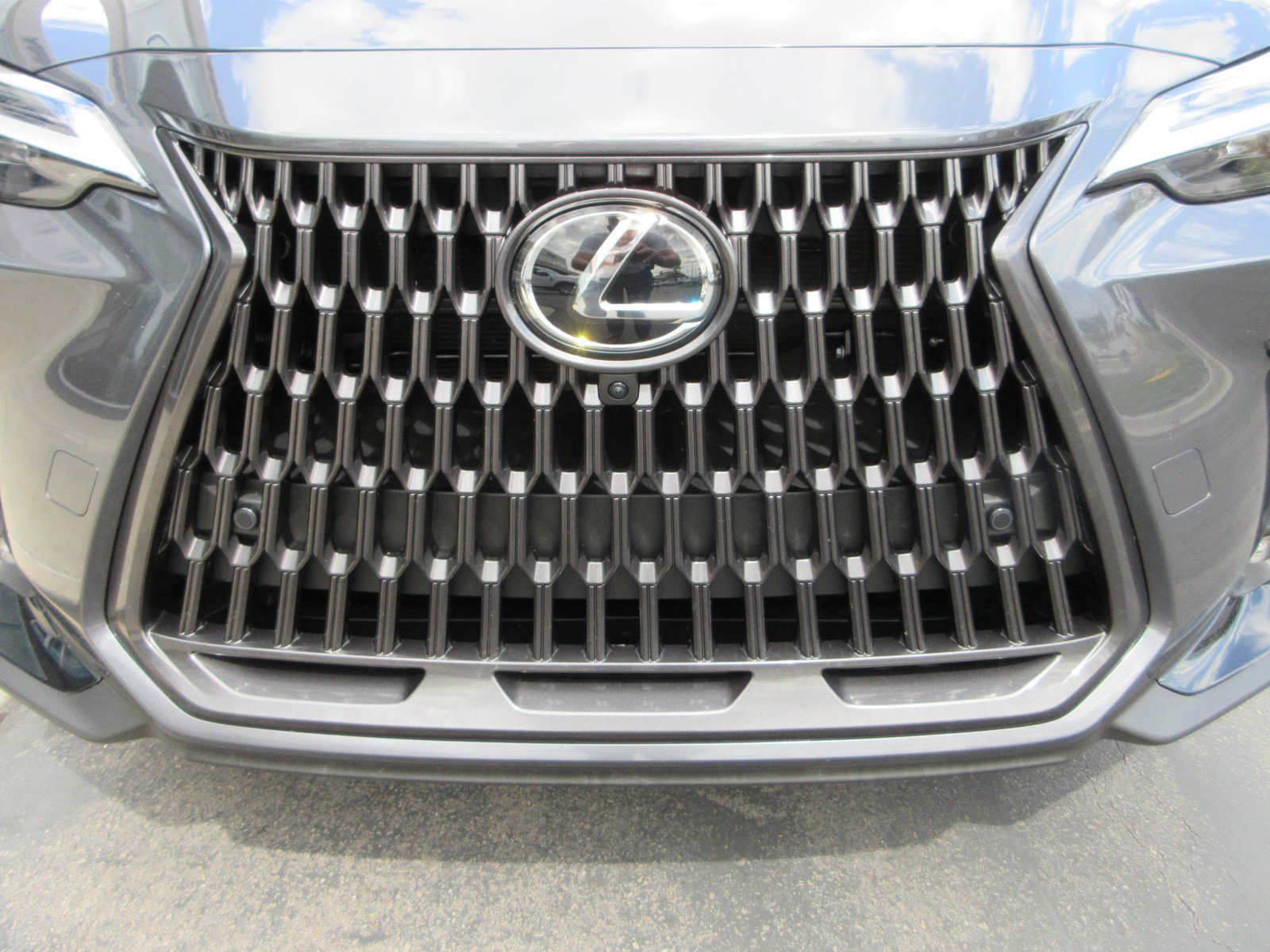 Used 2026 Lexus NX 450h+ AWD w/ Luxury Package image 15