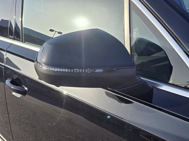 Used 2025 Audi Q7 3.0T Prestige w/ Prestige Package image 29