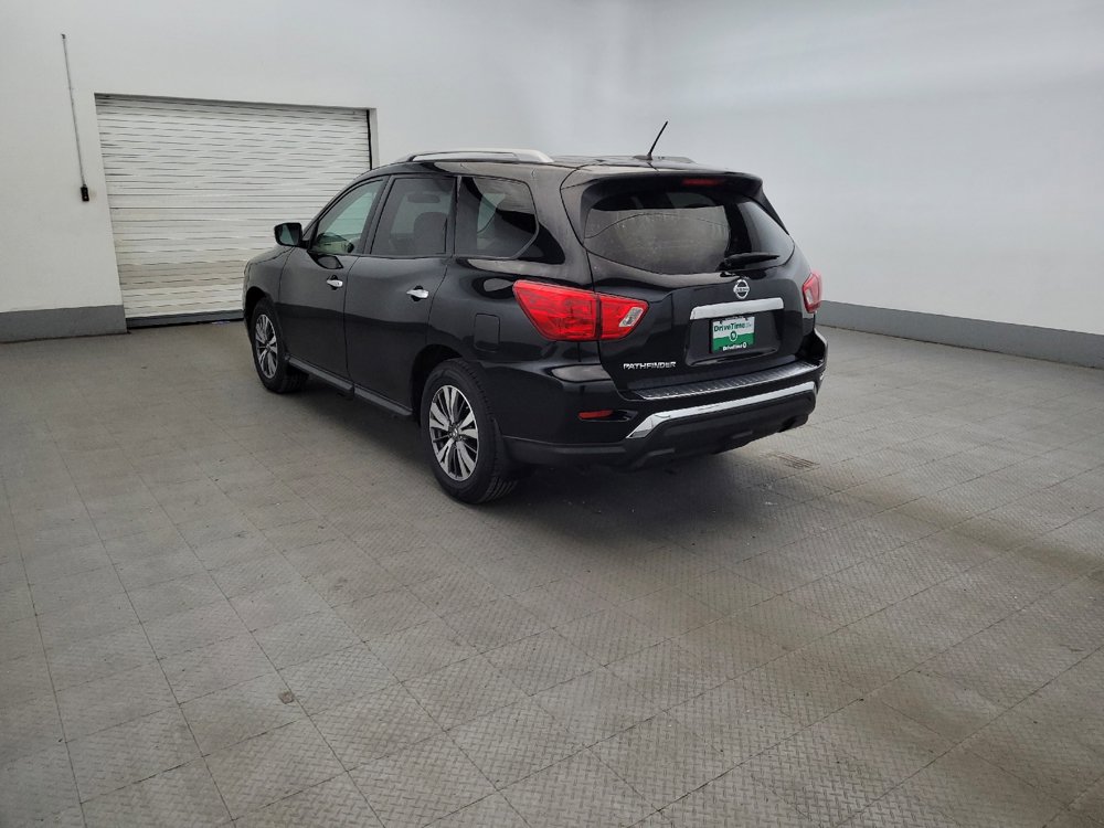 Used 2017 Nissan Pathfinder S AWD/4WD image 5