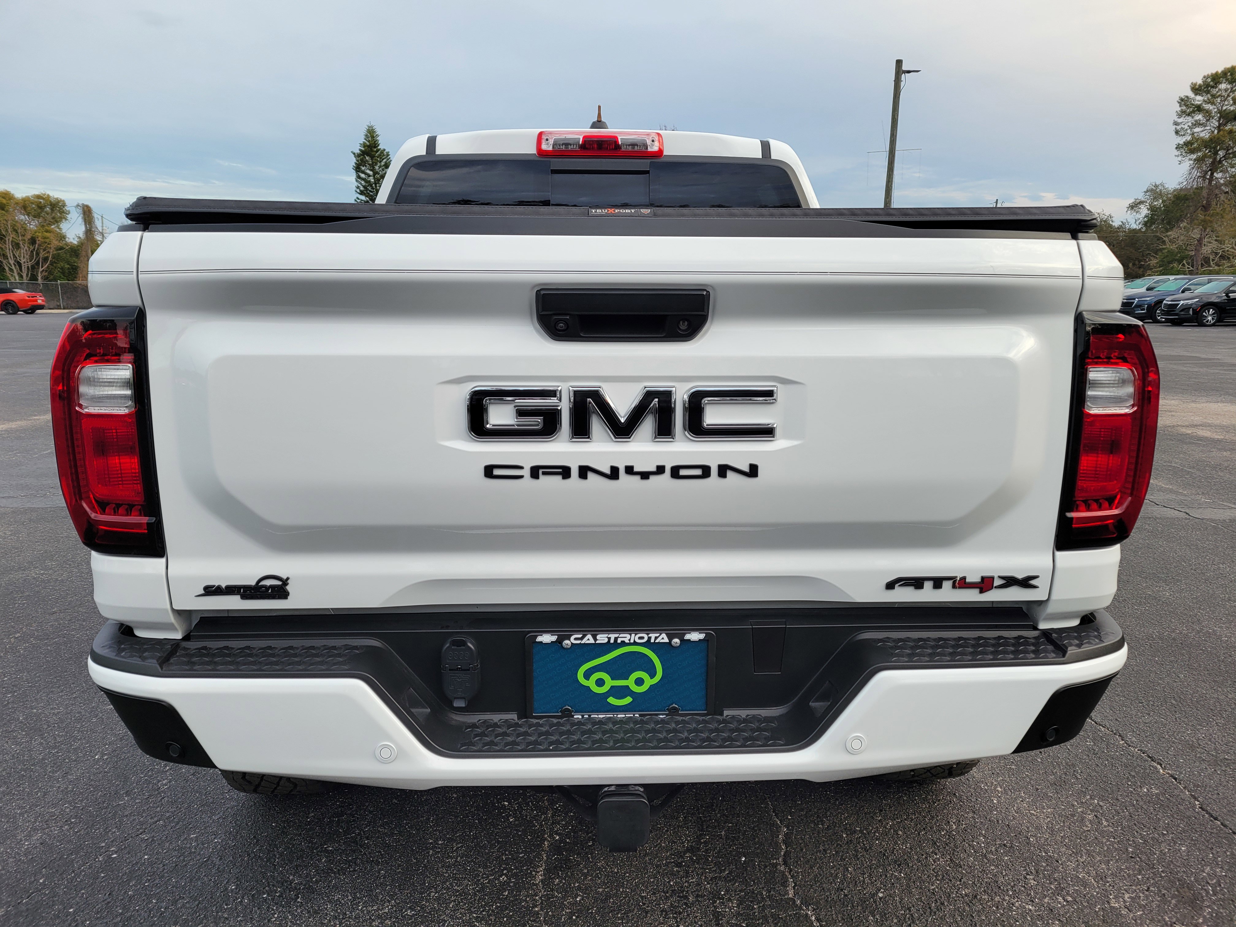 Certified 2024 GMC Canyon AT4X image 6