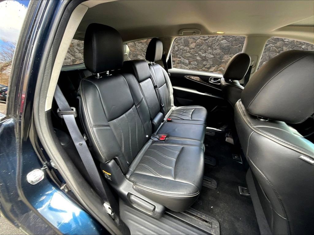 Used 2015 INFINITI QX60 AWD w/ Cargo Package image 24
