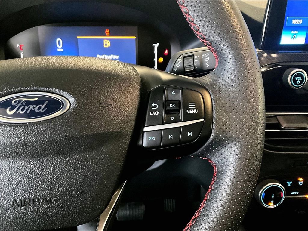 Used 2025 Ford Escape ST-Line AWD/4WD image 24