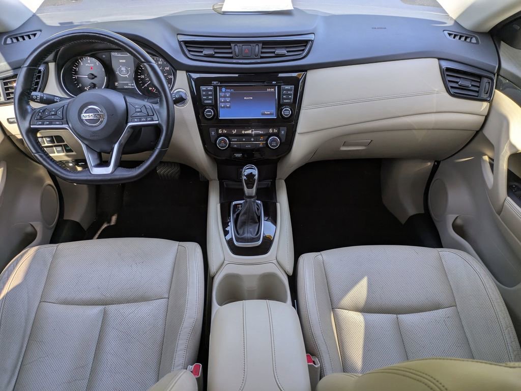 Used 2017 Nissan Rogue SL FWD image 16