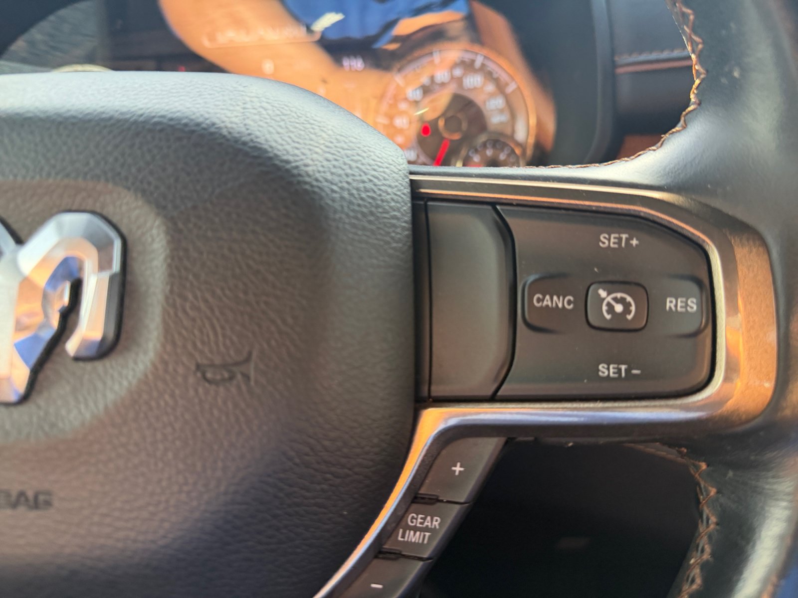Used 2022 RAM 1500 Limited AWD/4WD image 19