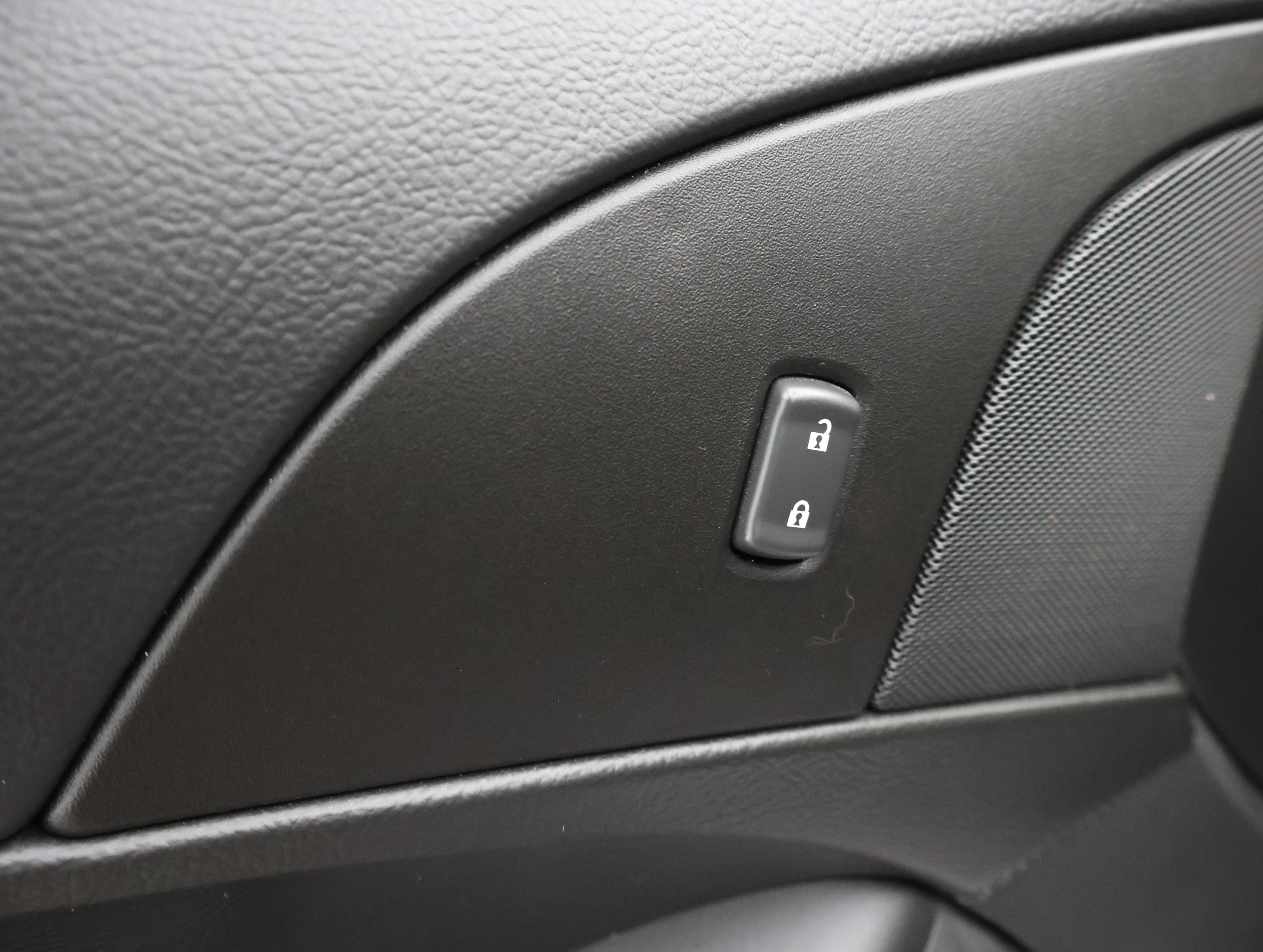 Used 2013 Chevrolet Corvette Grand Sport RWD image 32