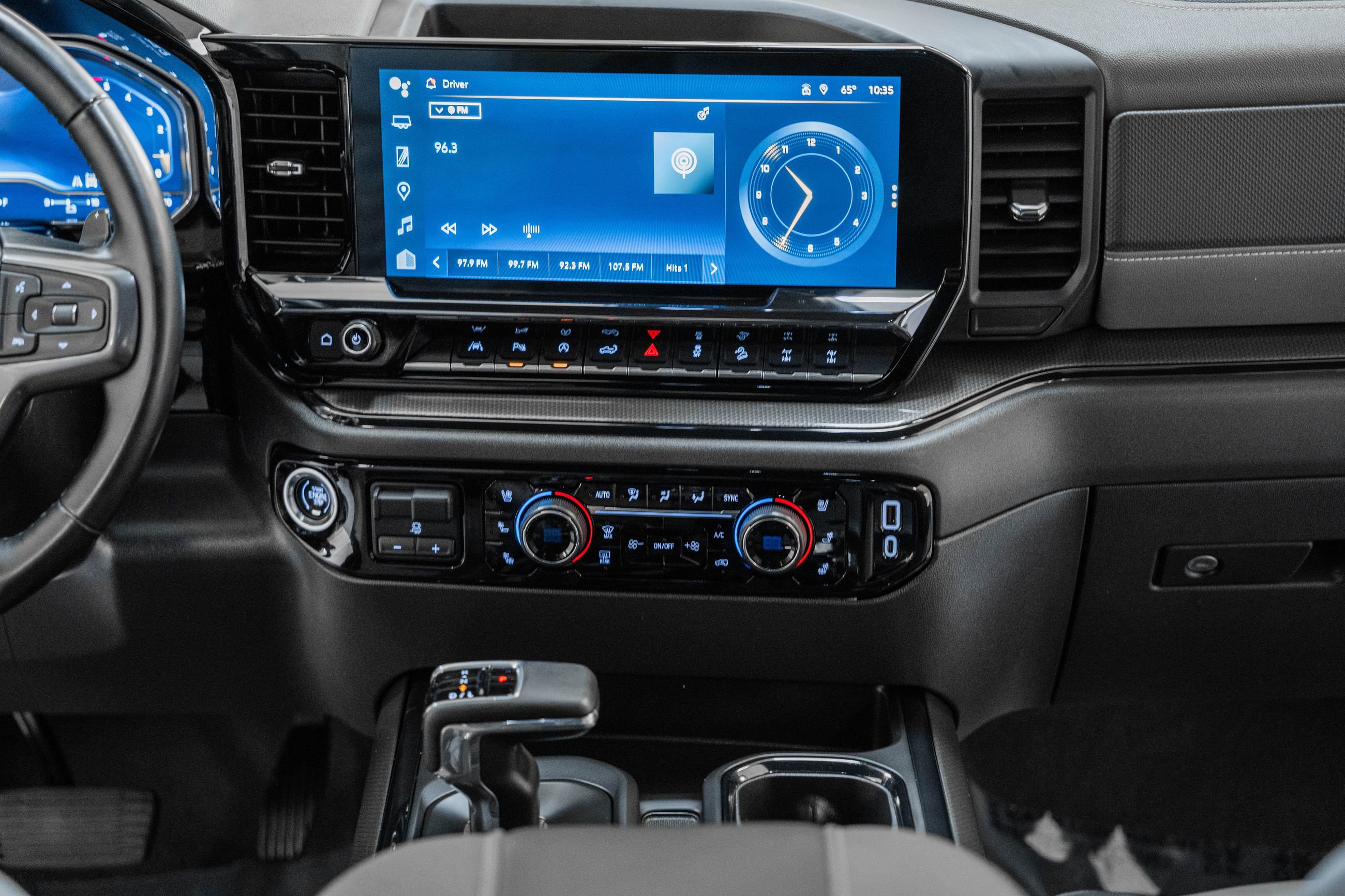 Used 2024 Chevrolet Silverado 1500 ZR2 image 27