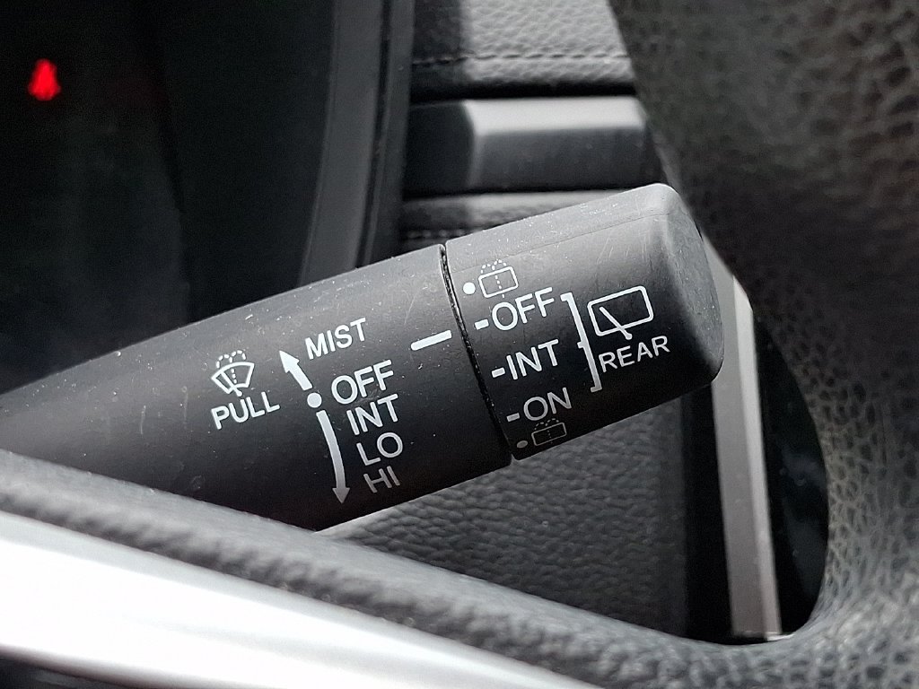 Used 2020 Honda CR-V LX image 28