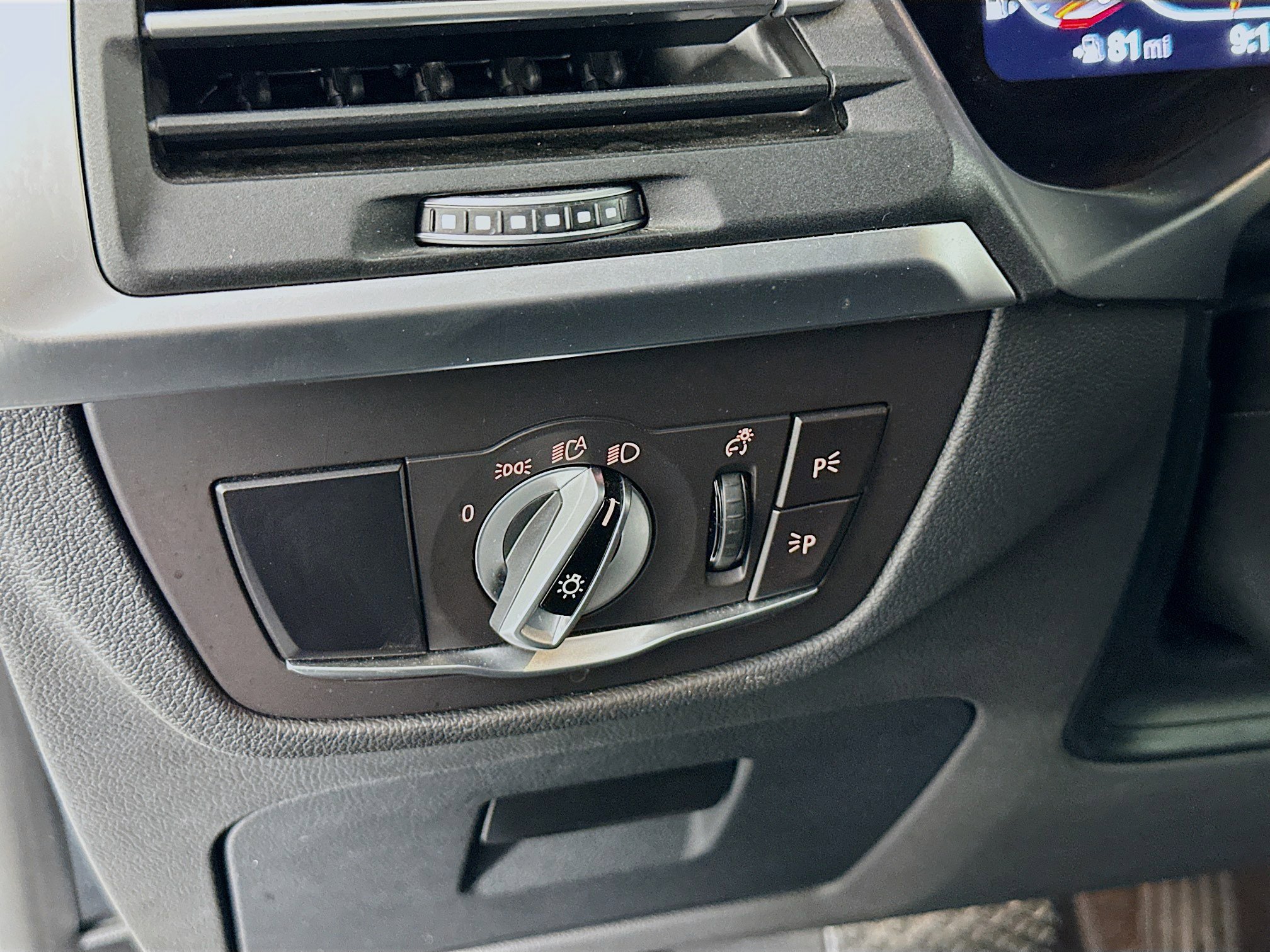 Used 2024 BMW X3 sDrive30i image 16