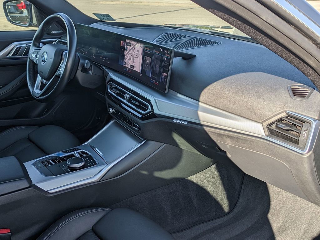 Used 2023 BMW i4 eDrive40 image 32