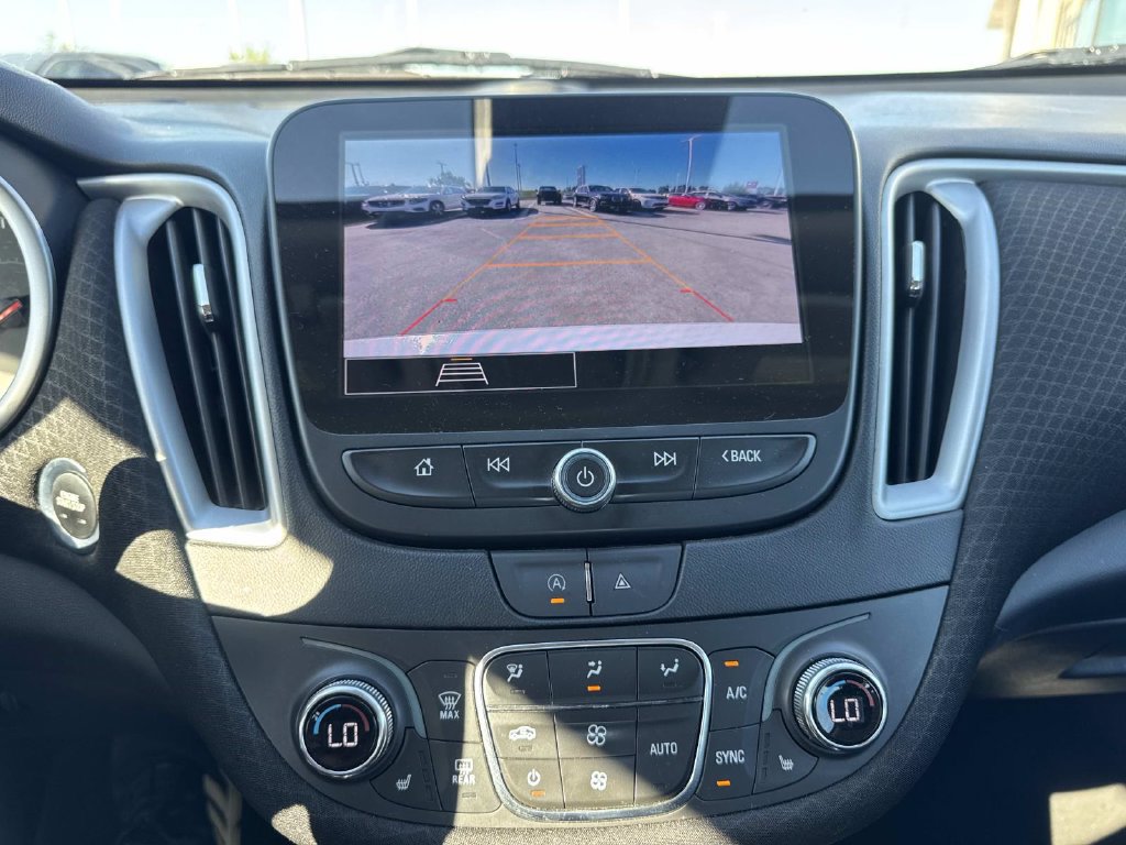 Used 2024 Chevrolet Malibu LT FWD image 30