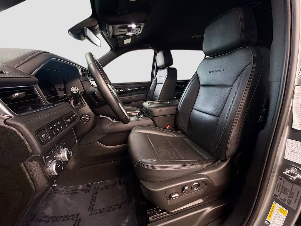 Used 2024 GMC Yukon XL Denali AWD/4WD image 21