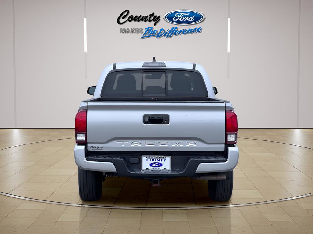 Used 2022 Toyota Tacoma SR w/ SR Convenience Package image 11