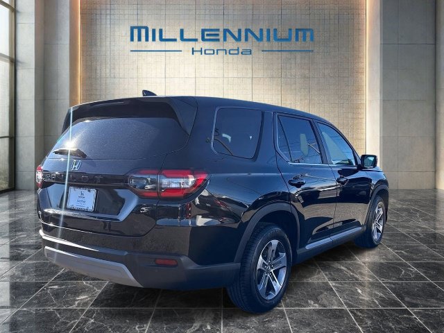 Certified 2023 Honda Pilot EX-L image 5