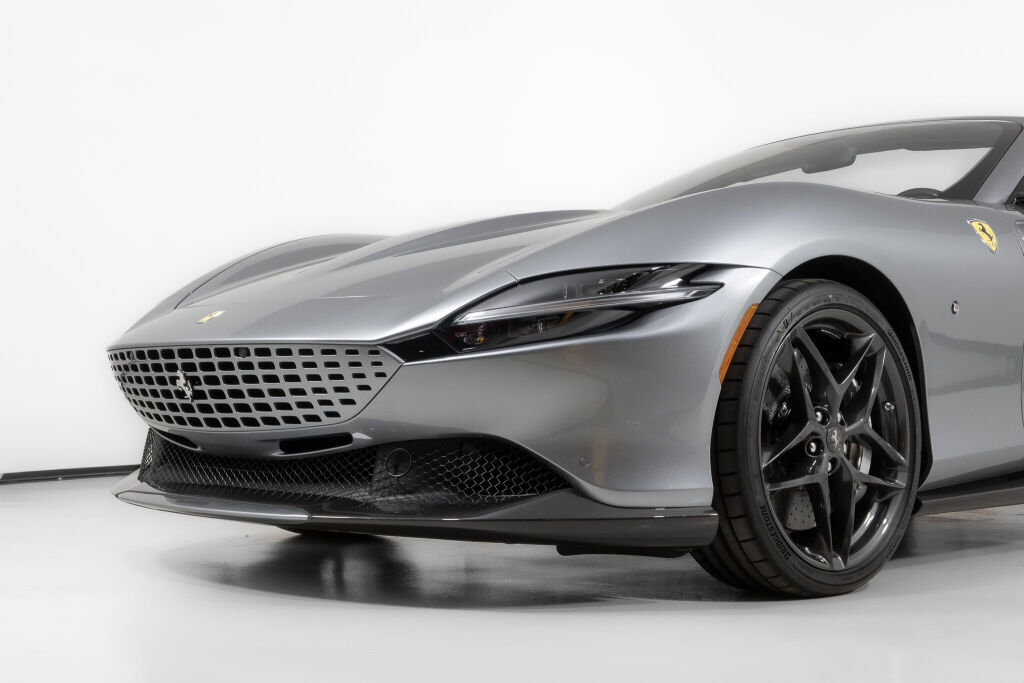 Used 2025 Ferrari Roma Spider image 14