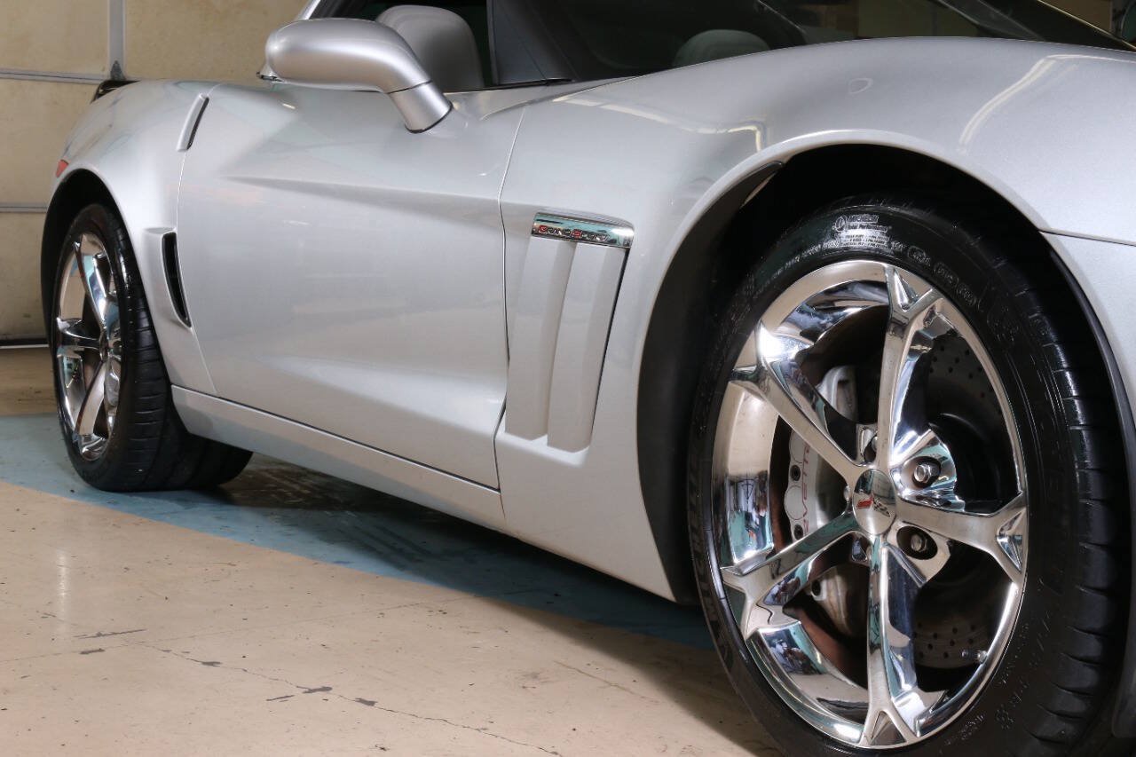 Used 2011 Chevrolet Corvette Grand Sport w/ Preferred Equipment Group RWD image 8