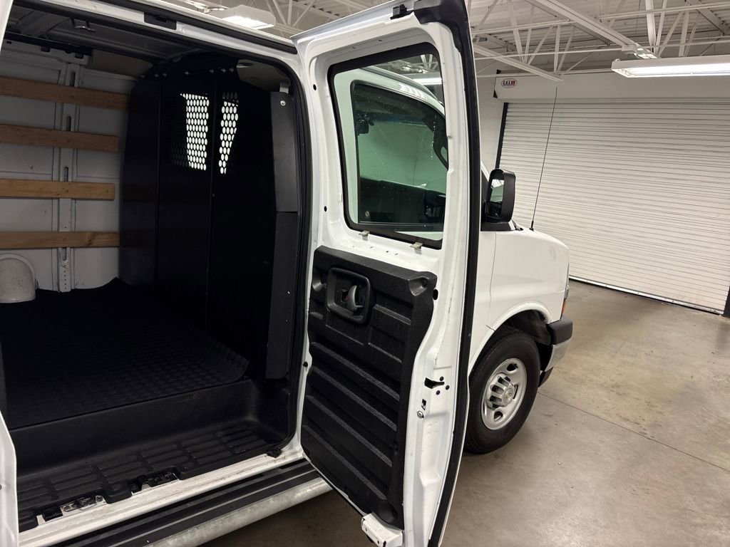 Used 2024 Chevrolet Express 2500 Work Van w/ Driver Convenience Package image 23