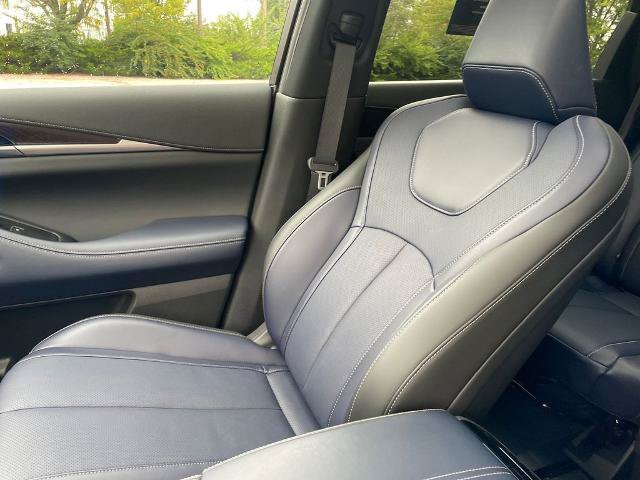 Certified 2026 INFINITI QX60 Sport w/ Dark Cargo Package AWD/4WD image 19