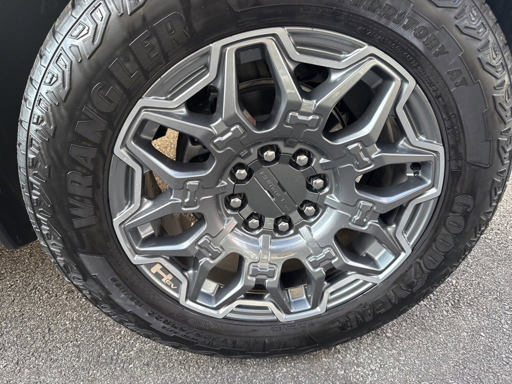 Used 2024 GMC Hummer EV 3X image 12