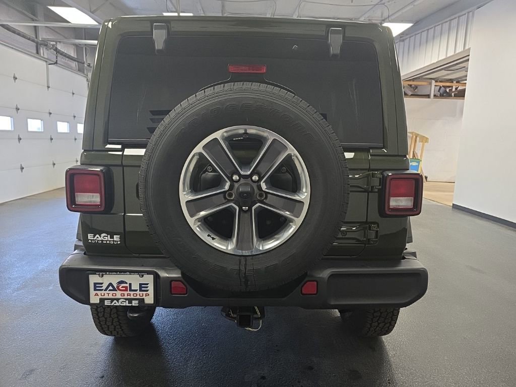 Used 2021 Jeep Wrangler Unlimited Sahara w/ Uconnect 4C Nav & Sound Group image 10