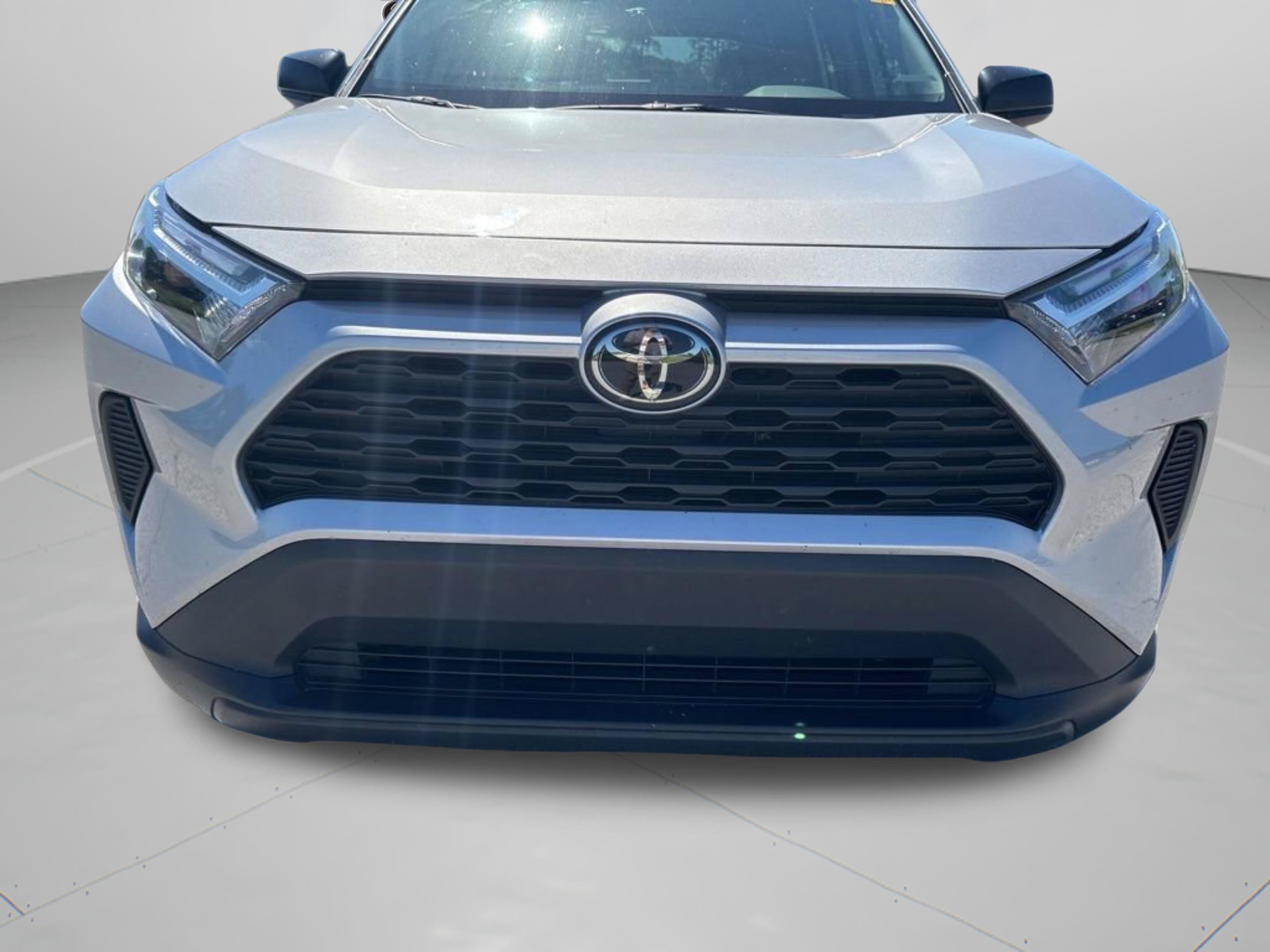 Used 2024 Toyota RAV4 LE FWD image 29