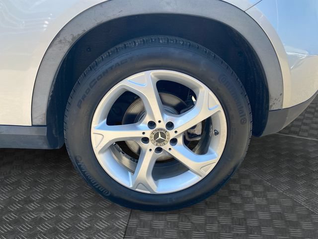 Used 2018 Mercedes-Benz GLA 250 4MATIC w/ Premium Package image 35