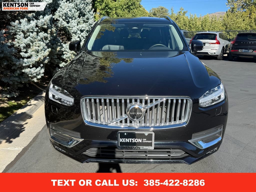 Used 2025 Volvo XC90 B6 Plus image 2