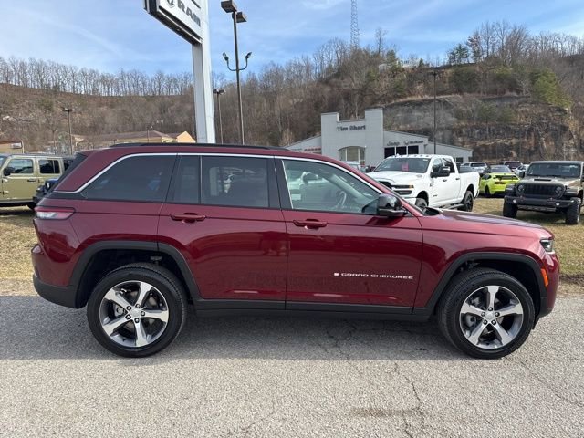 New 2026 Jeep Grand Cherokee Limited AWD/4WD image 2