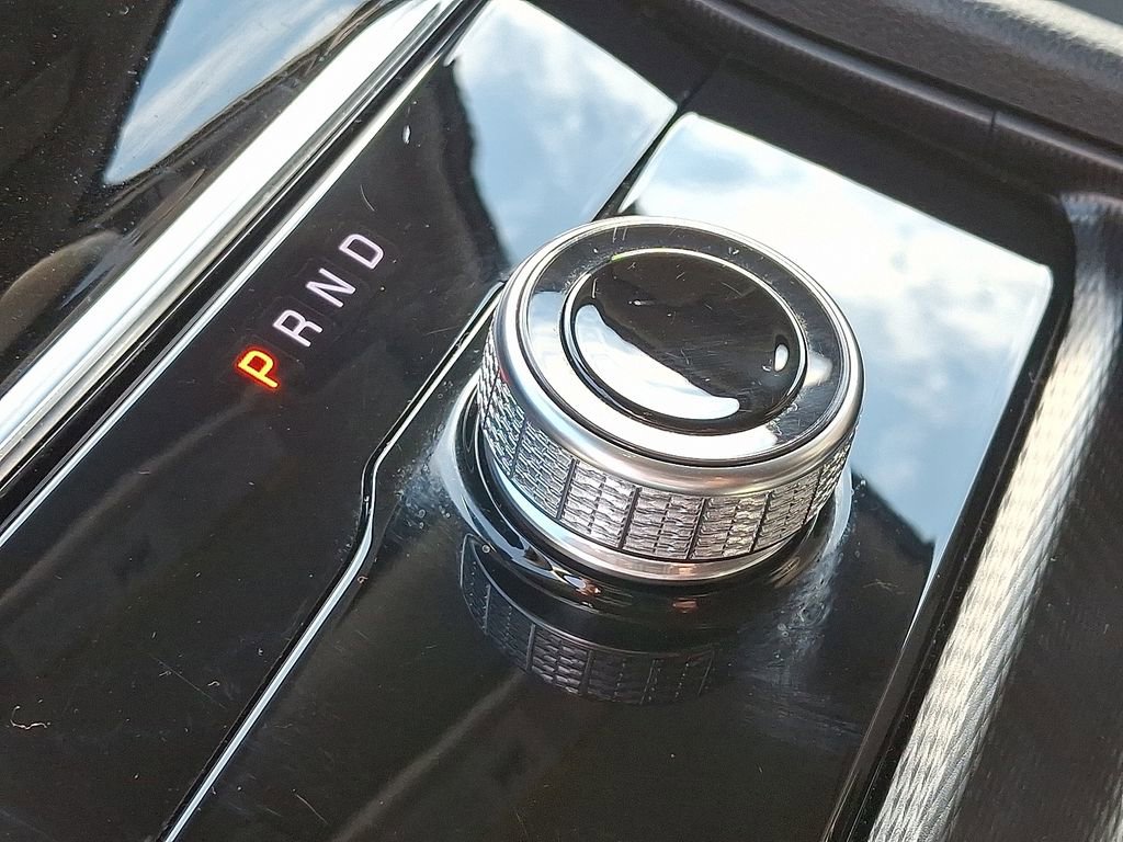 Used 2023 Jeep Grand Cherokee Laredo image 15