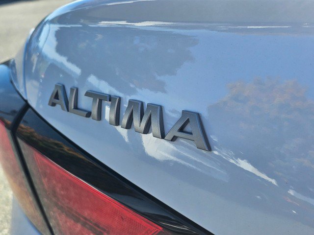 Used 2023 Nissan Altima 2.5 SR w/ SR Premium Package FWD image 17