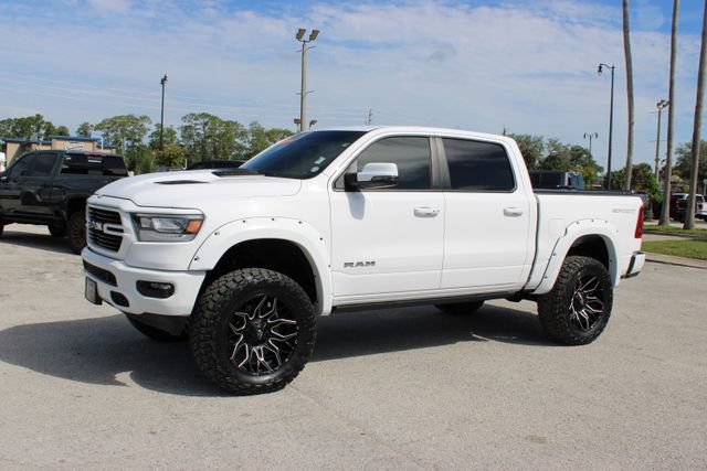 Used 2023 RAM 1500 Laramie AWD/4WD image 5