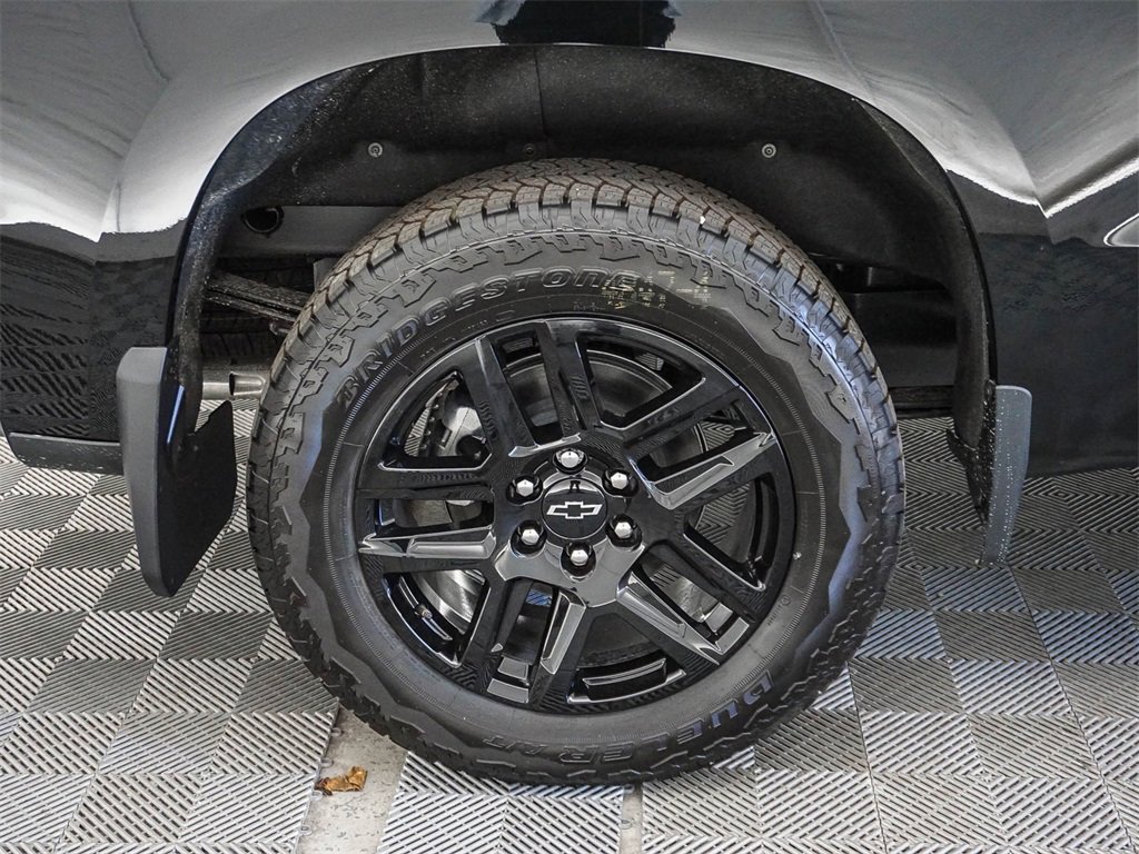 New 2026 Chevrolet Silverado 1500 High Country w/ Midnight Edition image 10
