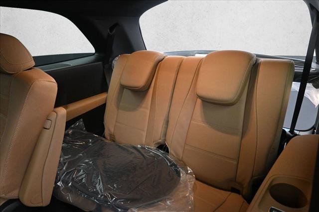 New 2026 Mercedes-Benz GLS 450 4MATIC image 21