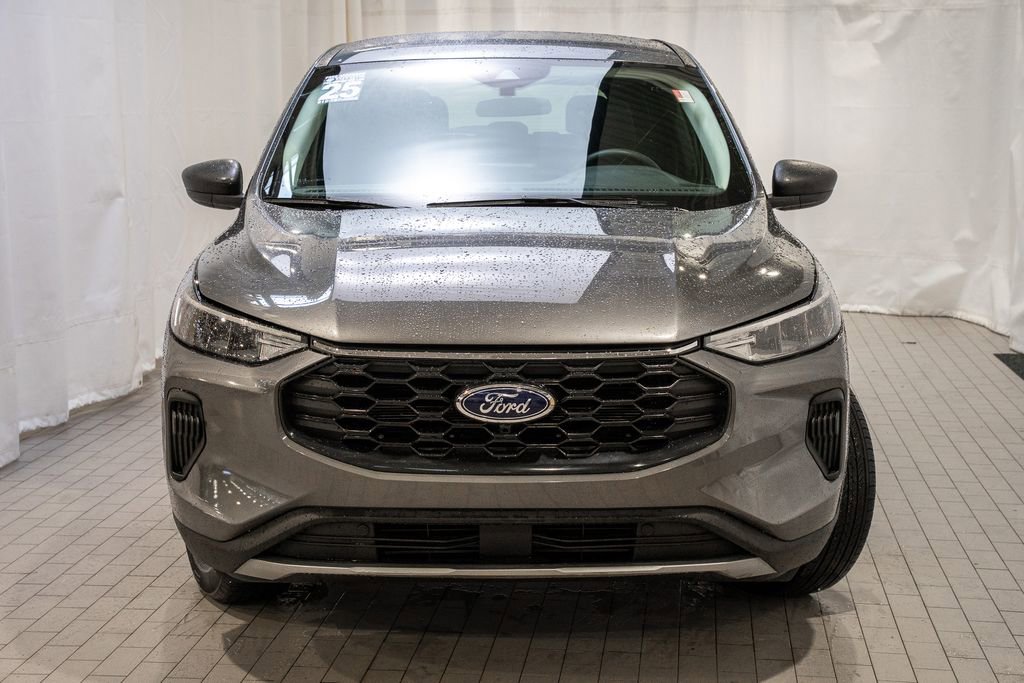 Used 2025 Ford Escape Active image 3