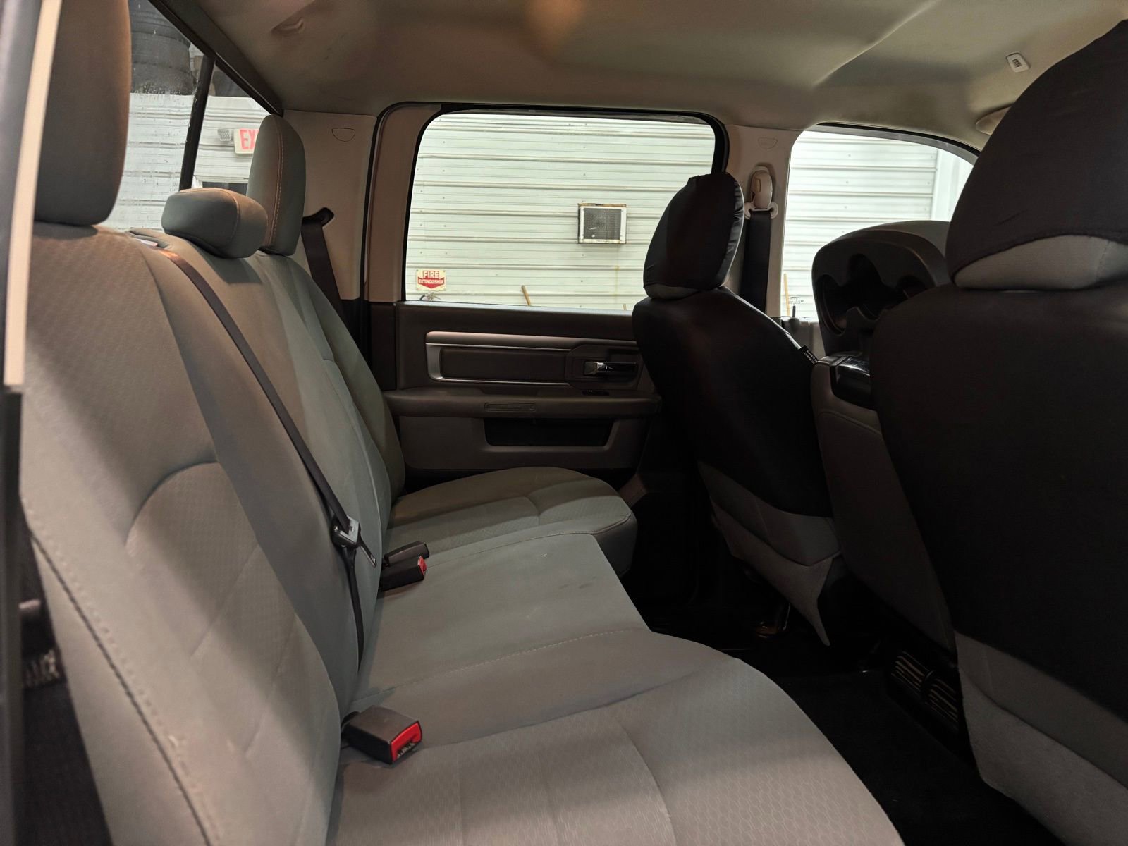 Used 2017 RAM 2500 SLT image 31