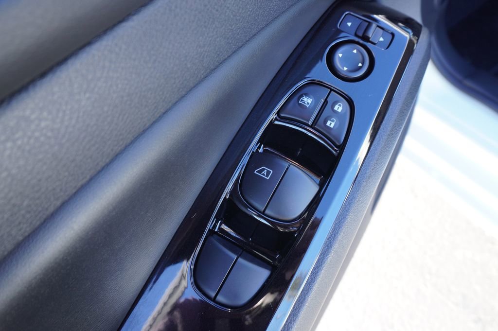 Certified 2025 Nissan Altima 2.5 SR image 15