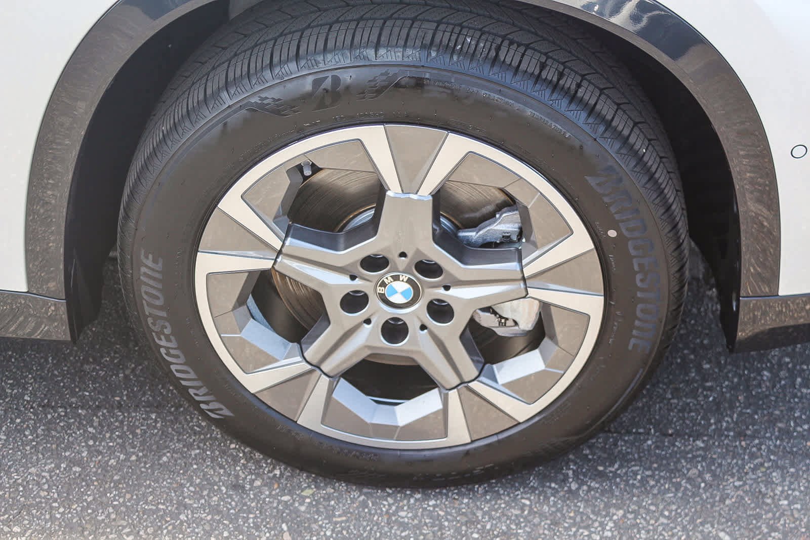 Used 2025 BMW X1 xDrive28i w/ Premium Package image 9