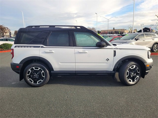 Used 2024 Ford Bronco Sport Outer Banks image 3