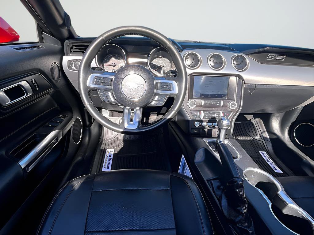 Used 2020 Ford Mustang Premium image 13