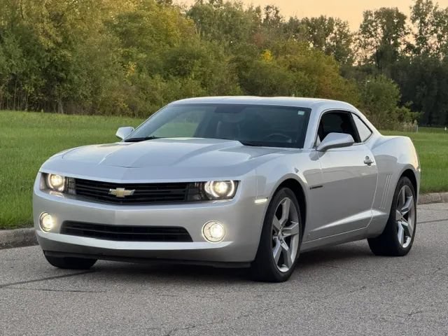Used 2010 Chevrolet Camaro LT w/ RS Package RWD image 8