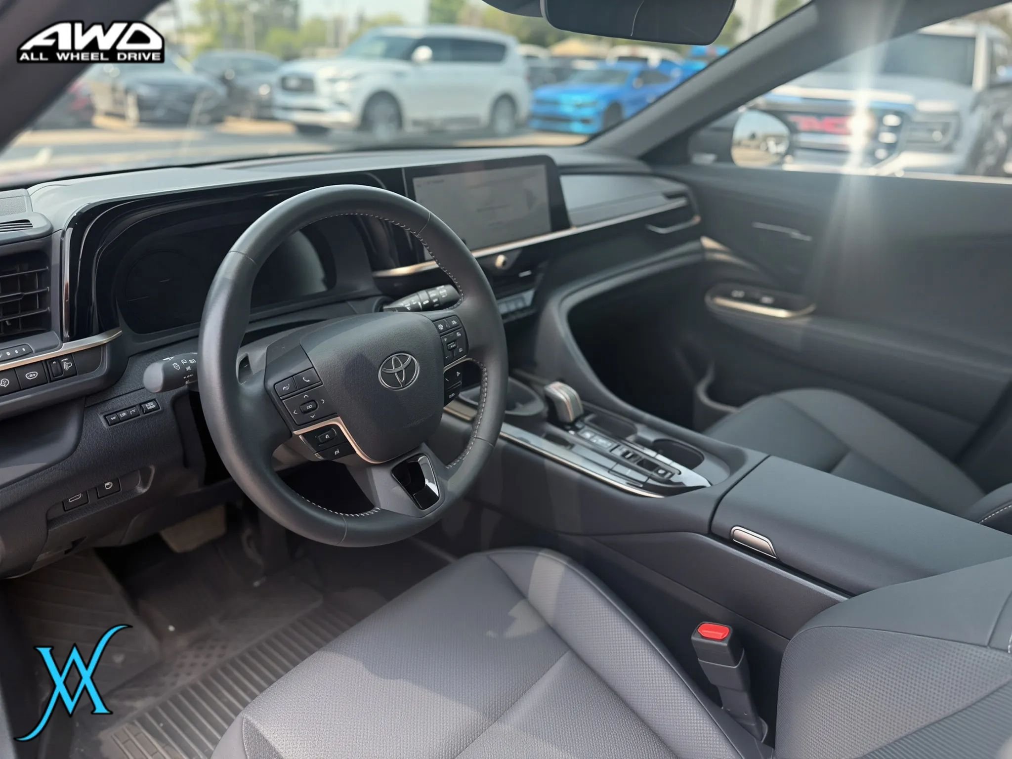 Used 2025 Toyota Crown Signia AWD/4WD image 13
