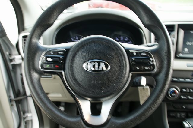 Used 2019 Kia Sportage LX w/ LX Popular Package image 16