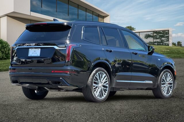 Certified 2024 Cadillac XT6 Sport w/ Technology Package AWD/4WD image 4