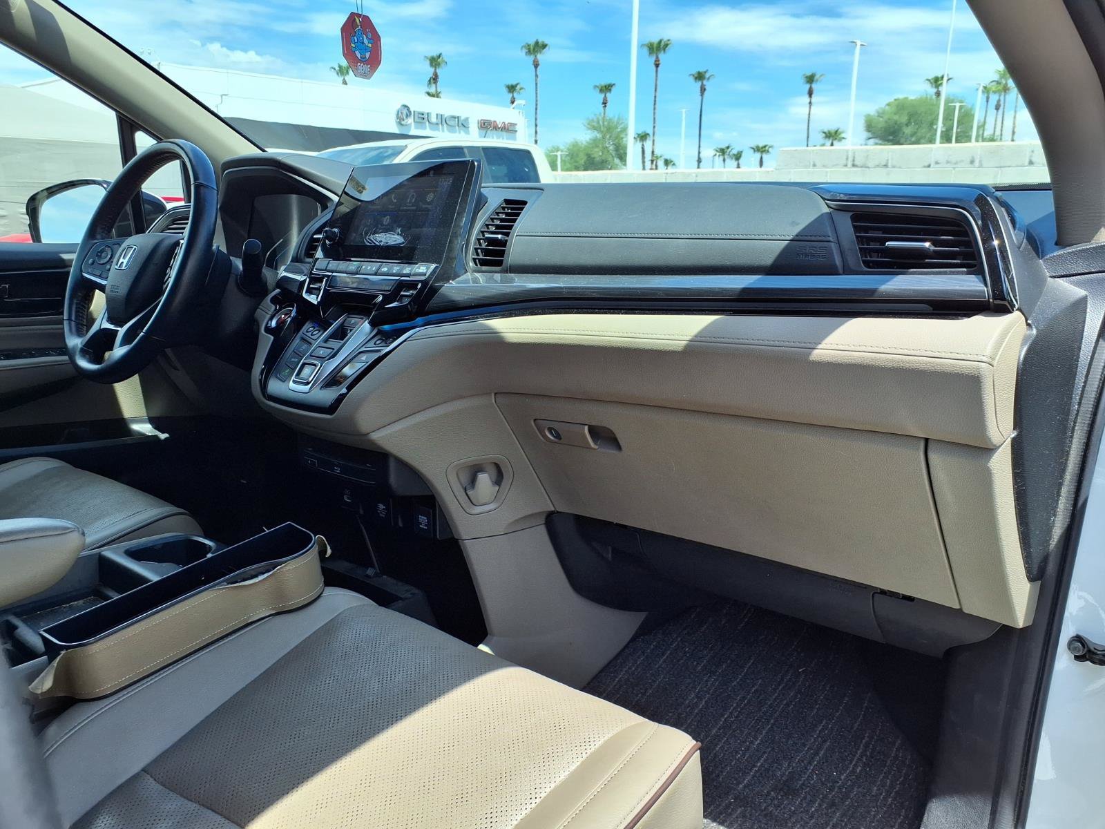 Used 2022 Honda Odyssey Elite image 11