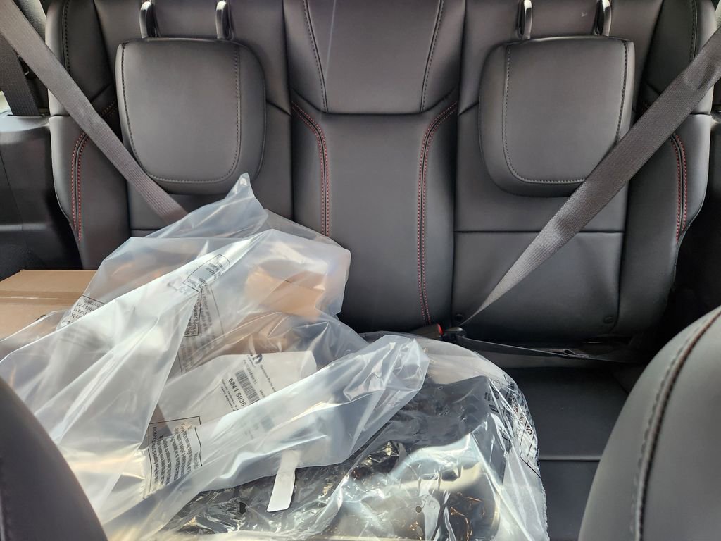 New 2025 Jeep Wrangler Rubicon AWD/4WD image 23