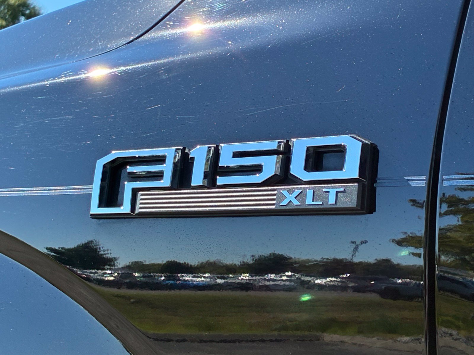 Used 2017 Ford F150 XLT w/ Equipment Group 302A Luxury AWD/4WD image 12