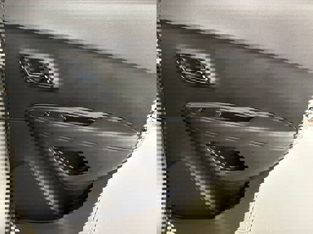 Used 2015 Chevrolet Trax LT w/ LT Plus Package image 32