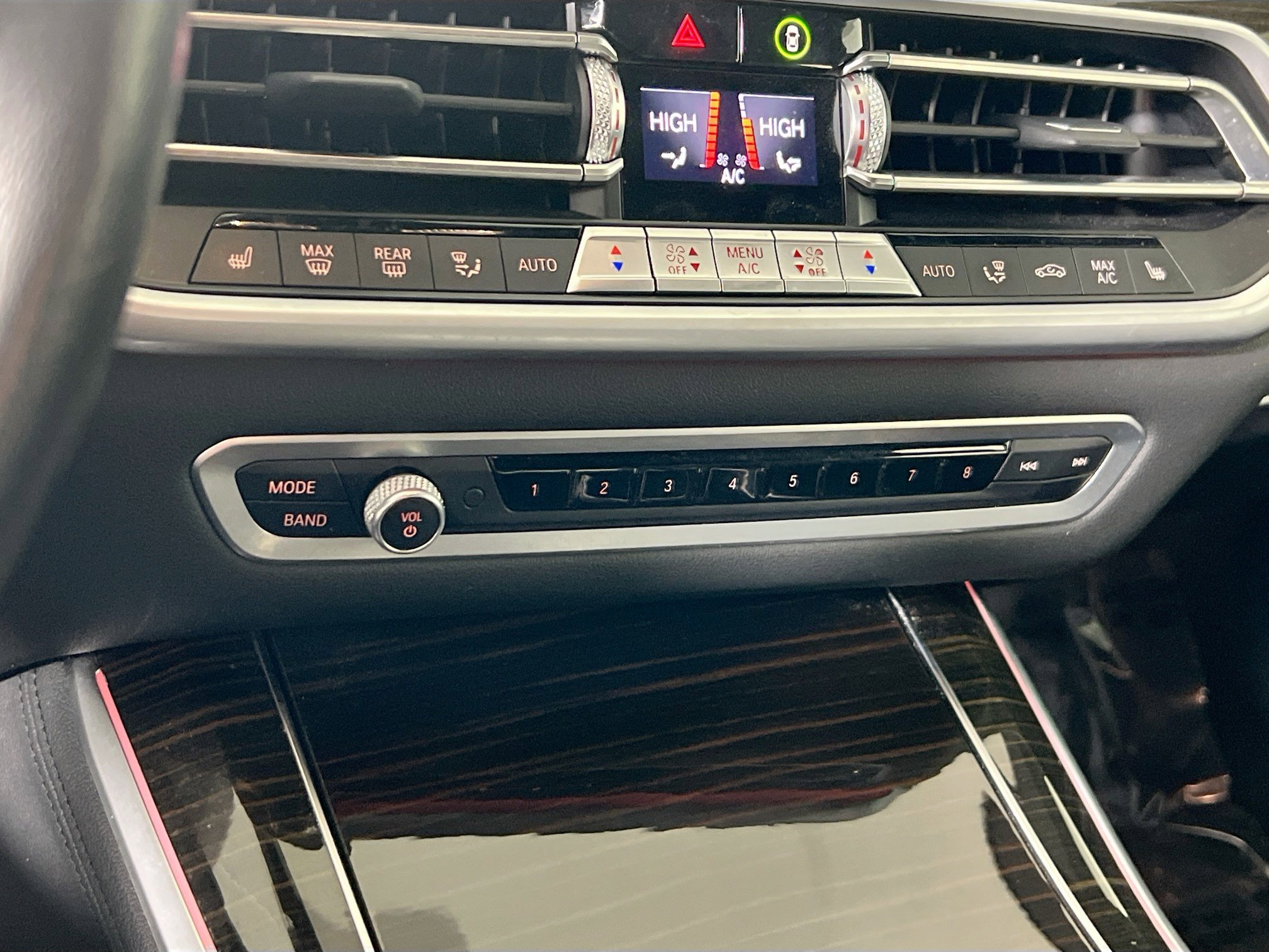 Used 2021 BMW X5 xDrive40i w/ Convenience Package AWD/4WD image 16
