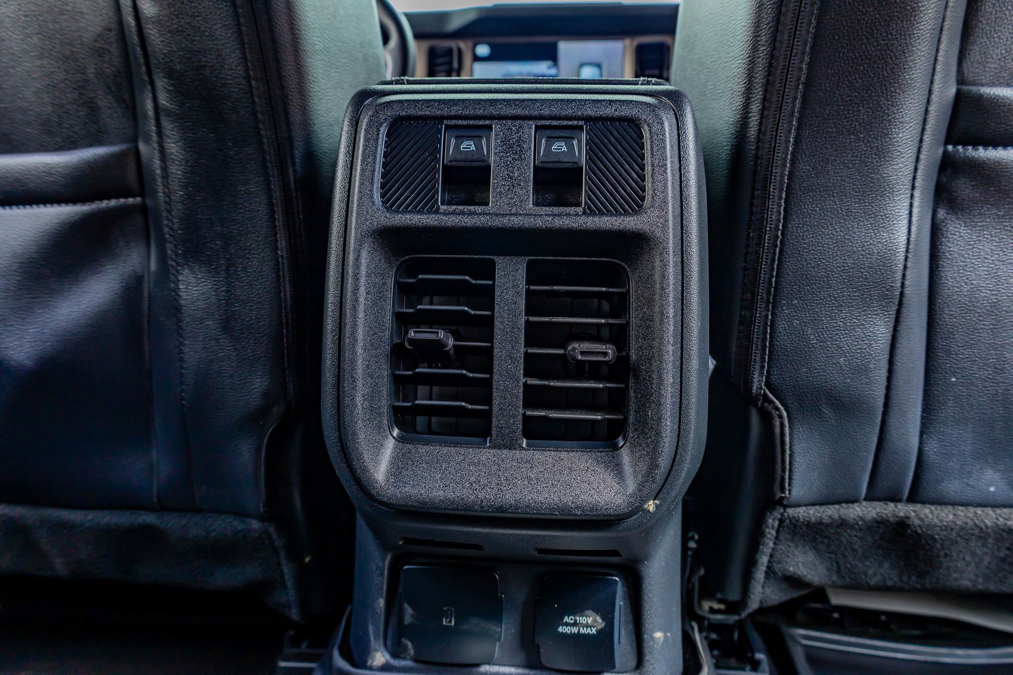 Used 2025 Ford Bronco Outer Banks AWD/4WD image 32